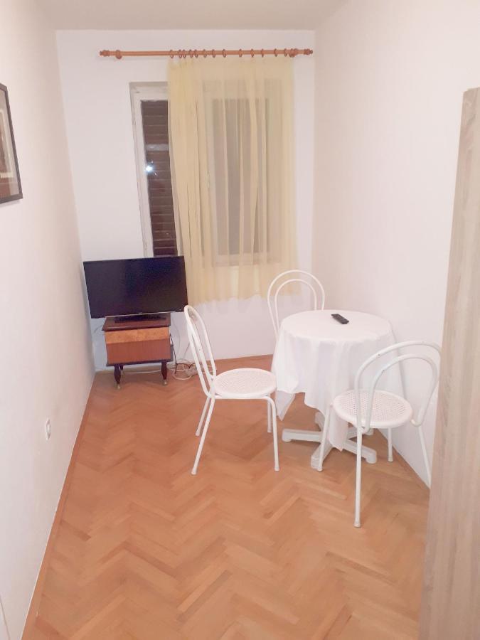 Pavlinovic Jure Apartment Makarska Exterior photo