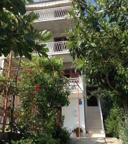 Pavlinovic Jure Apartment Makarska Exterior photo