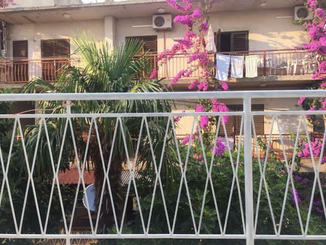 Pavlinovic Jure Apartment Makarska Exterior photo